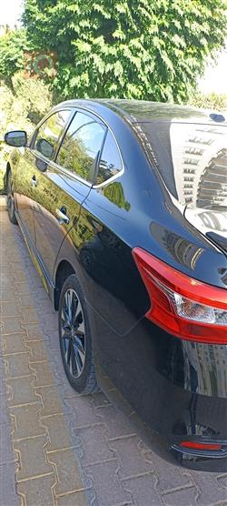 نيسان سنترا